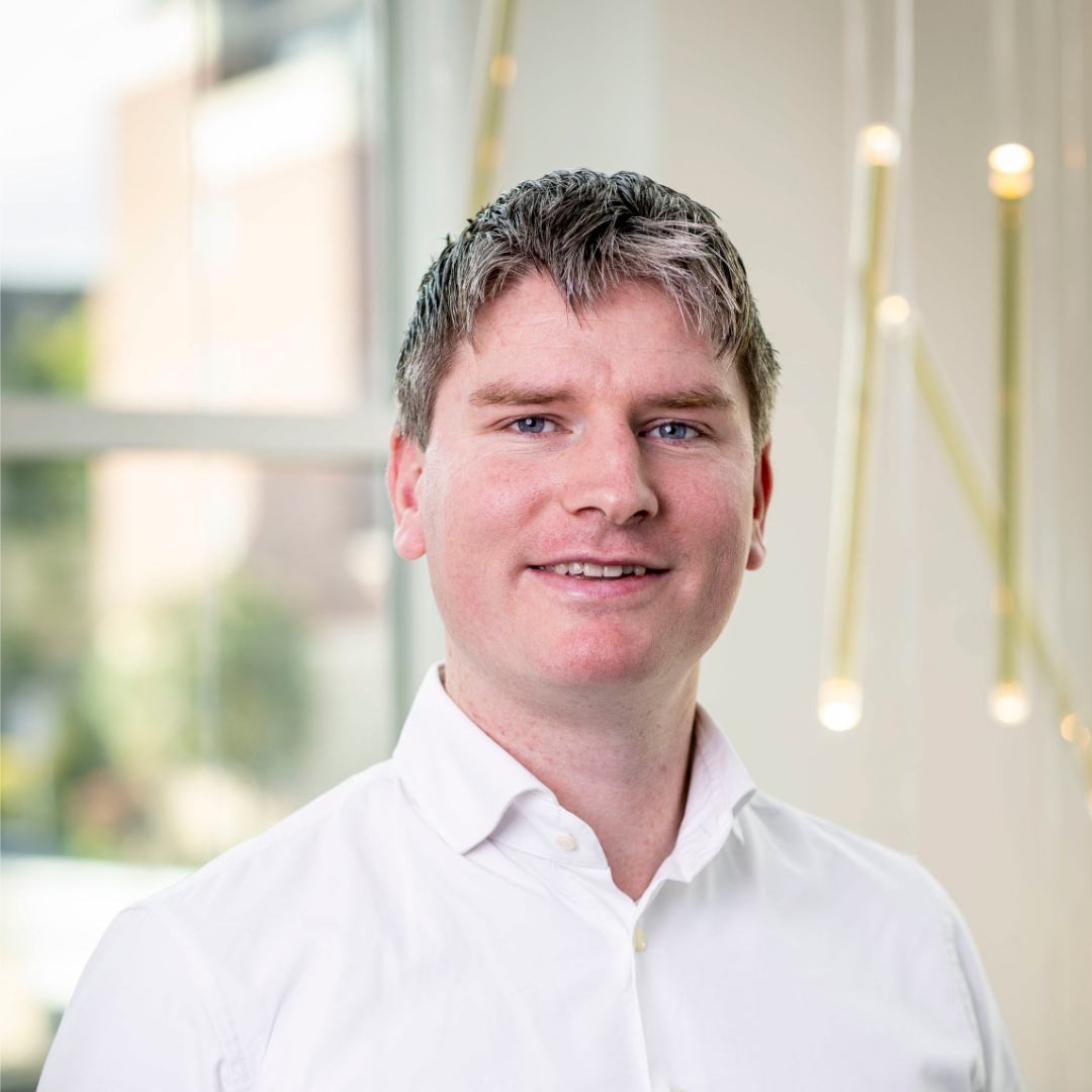 Aerlytix ED Headshot 2025 Web Page About Us